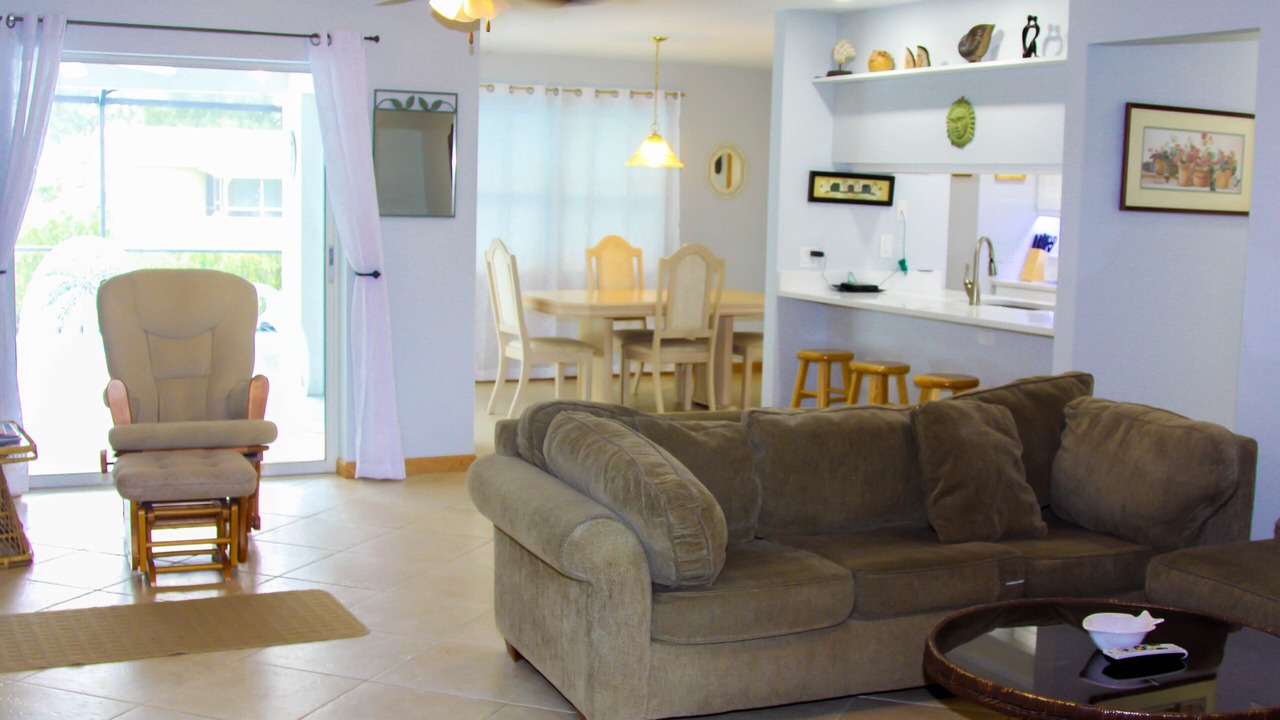 Photo of Livingroom in Sylvan Shores