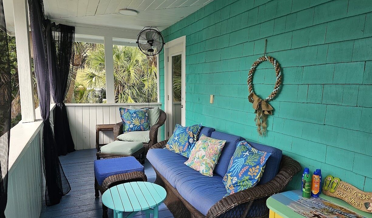 Photo of Livingroom in North Captiva