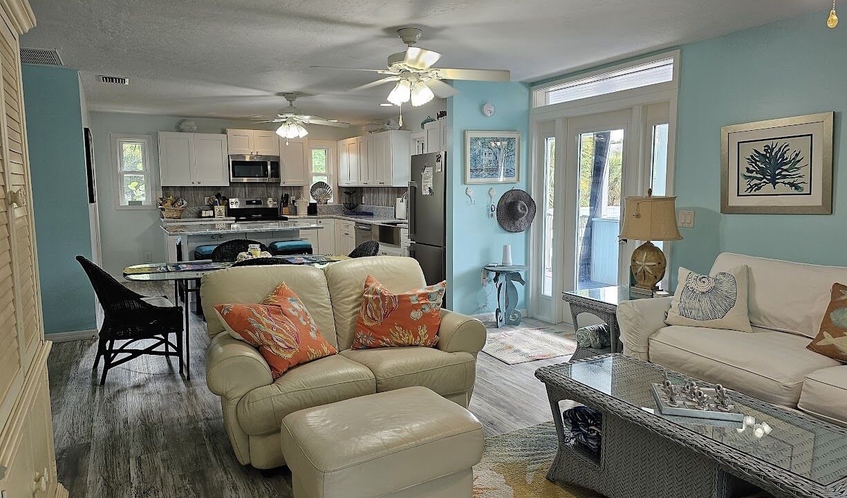 Photo of Livingroom in North Captiva