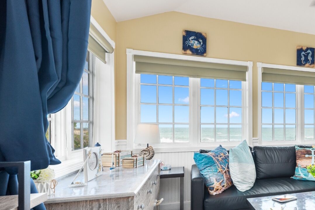 Photo of Livingroom in Stuart
