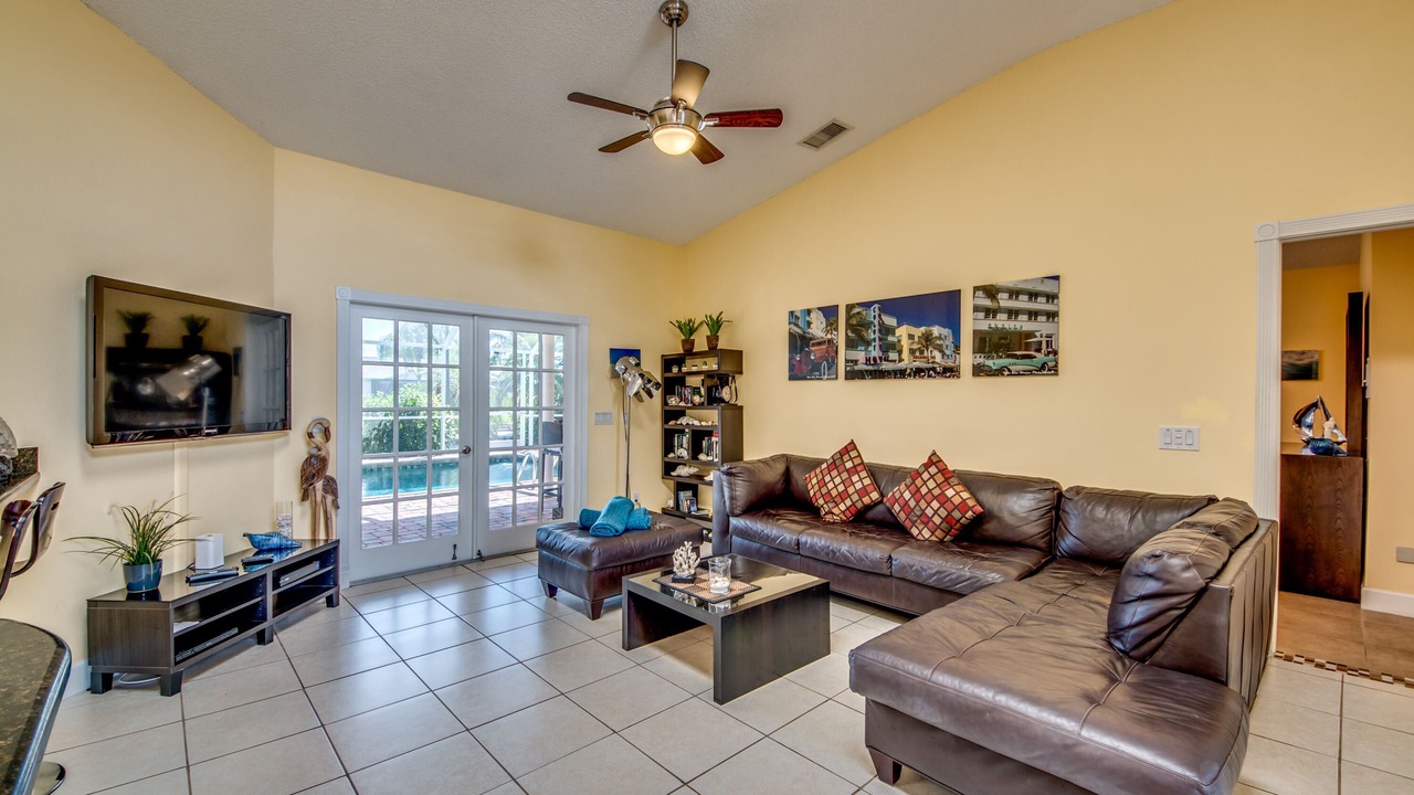 Photo of Livingroom in Fort Myers