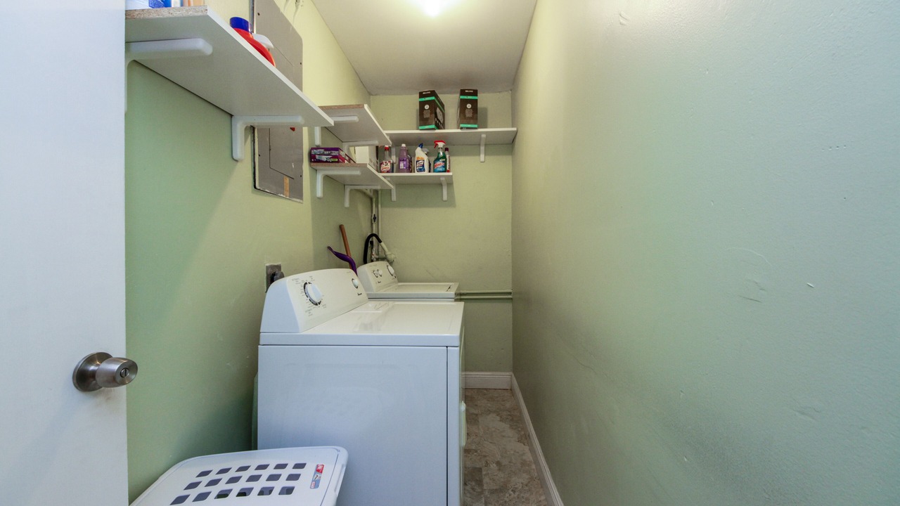 Photo of Bedroom in Flamingo Parks