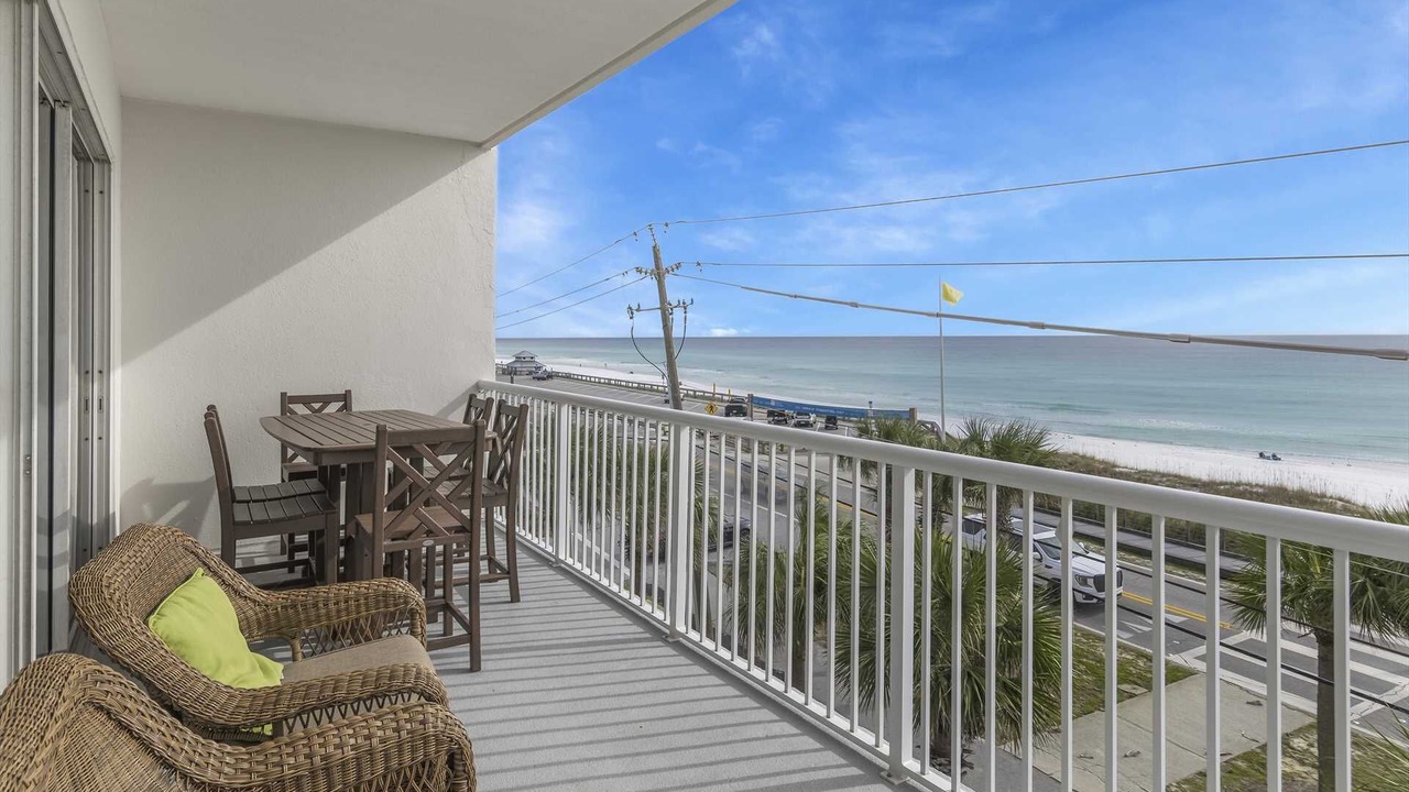 Photo of Outdoor in Avalon Beach Estates