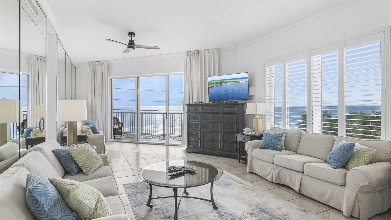 Photo of Livingroom in Avalon Beach Estates