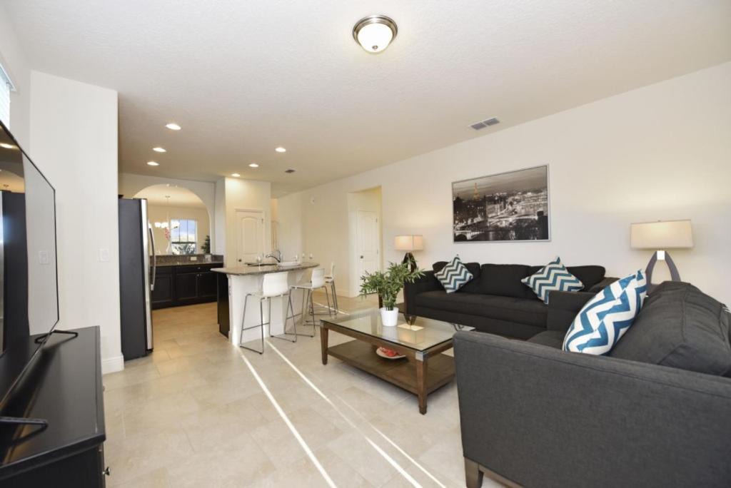 Photo of Livingroom in Davenport