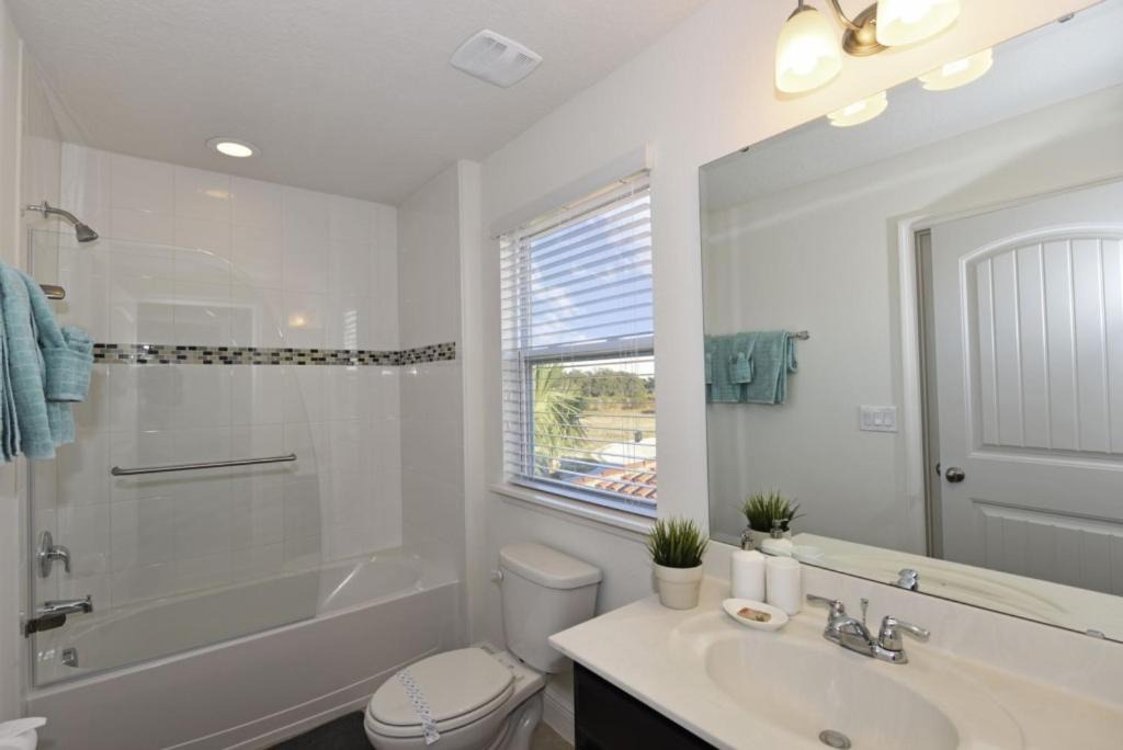 Photo of Bathroom in Davenport