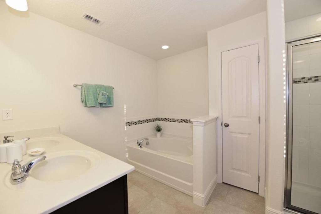 Photo of Bathroom in Davenport