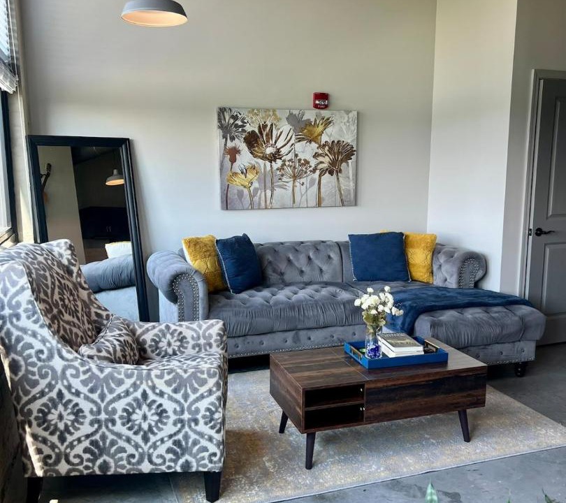 Photo of Livingroom in Uptown