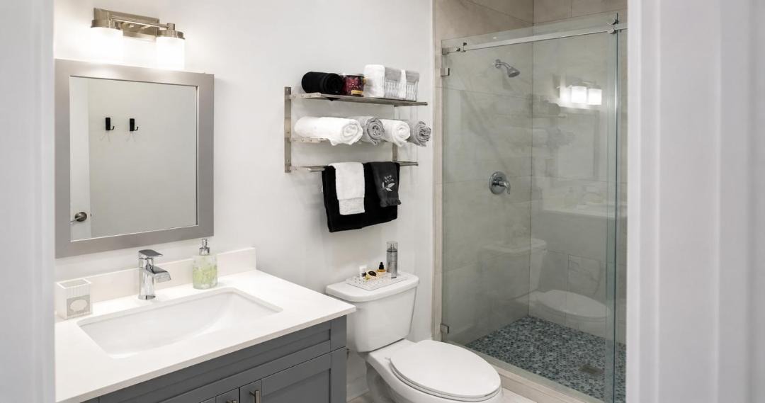 Photo of Bathroom in Little Havana