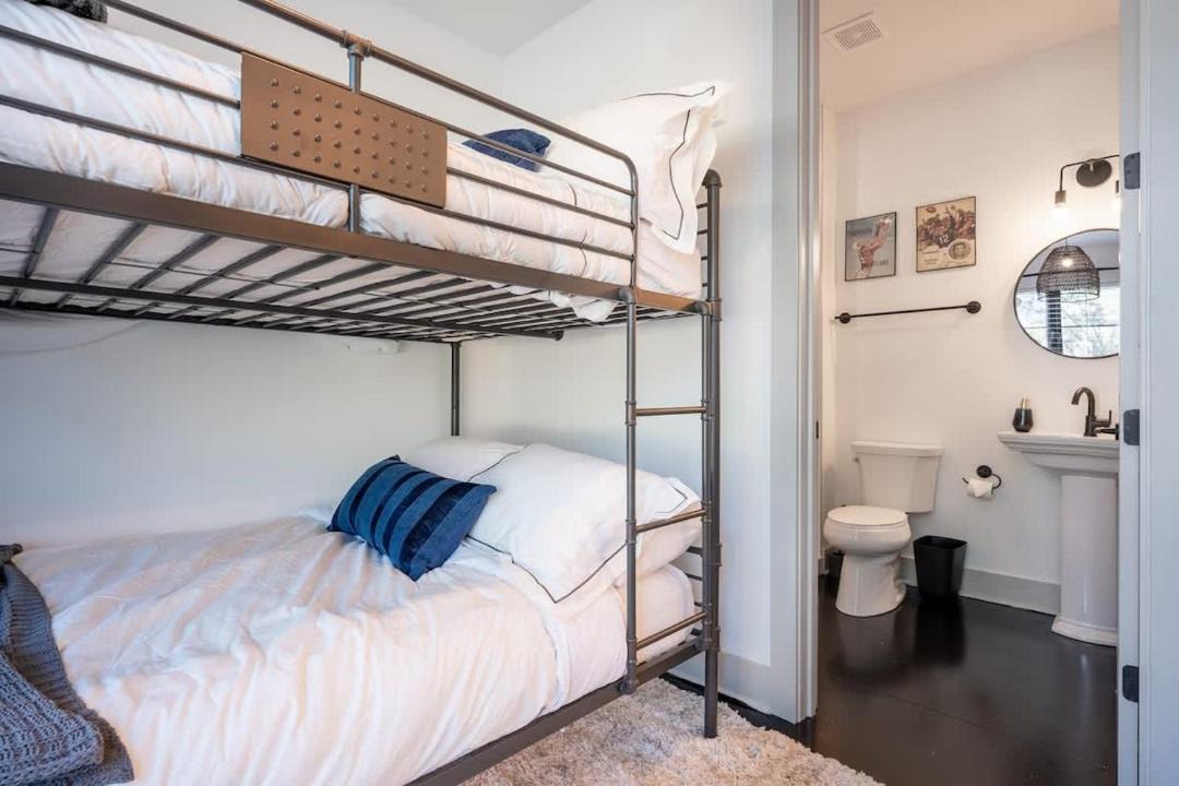 Photo of Bedroom in McFerrin Park