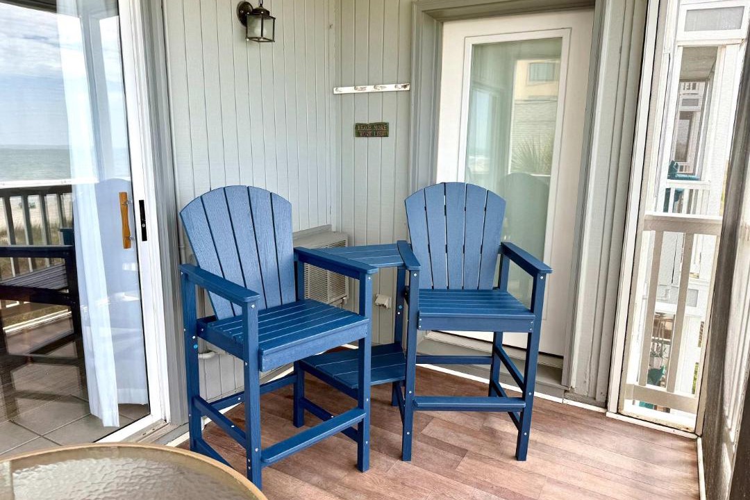 Photo of Patio Balcony in Crescent Beach