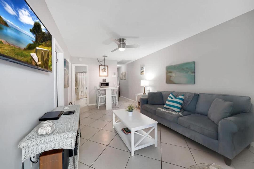 Photo of Livingroom in Singer Island