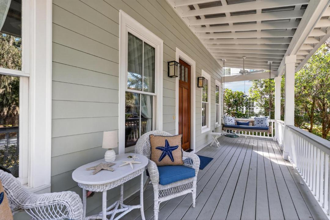 Photo of Patio Balcony in King City