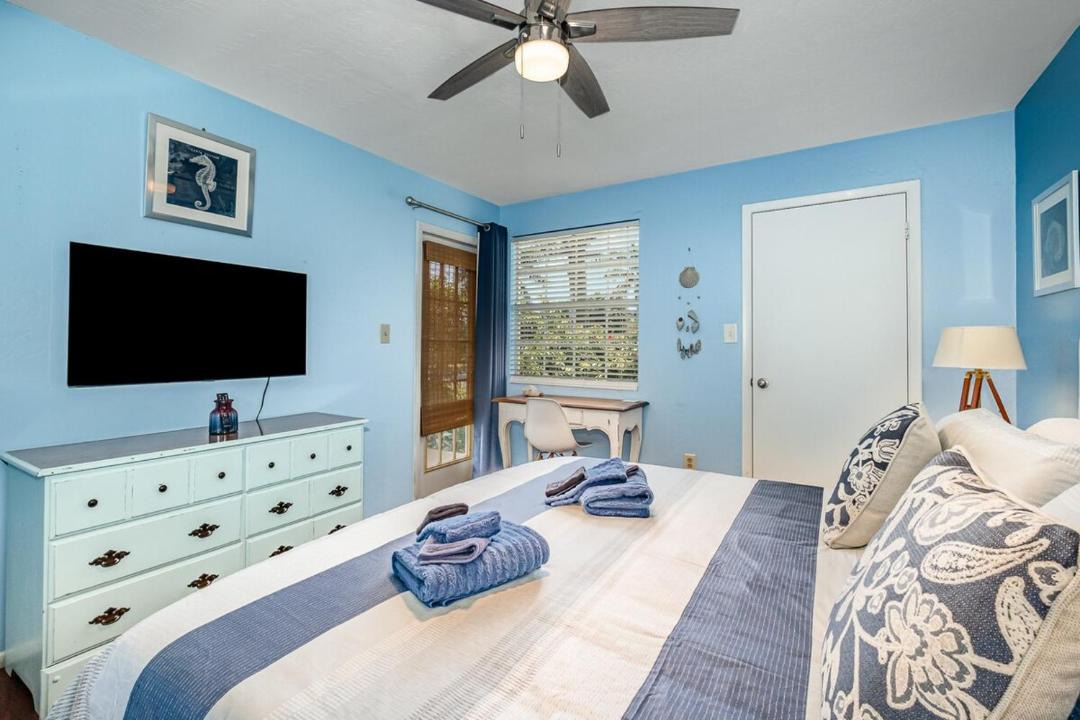 Photo of Bedroom in Ocean Side Village