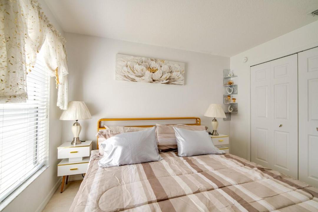 Photo of Bedroom in Candler