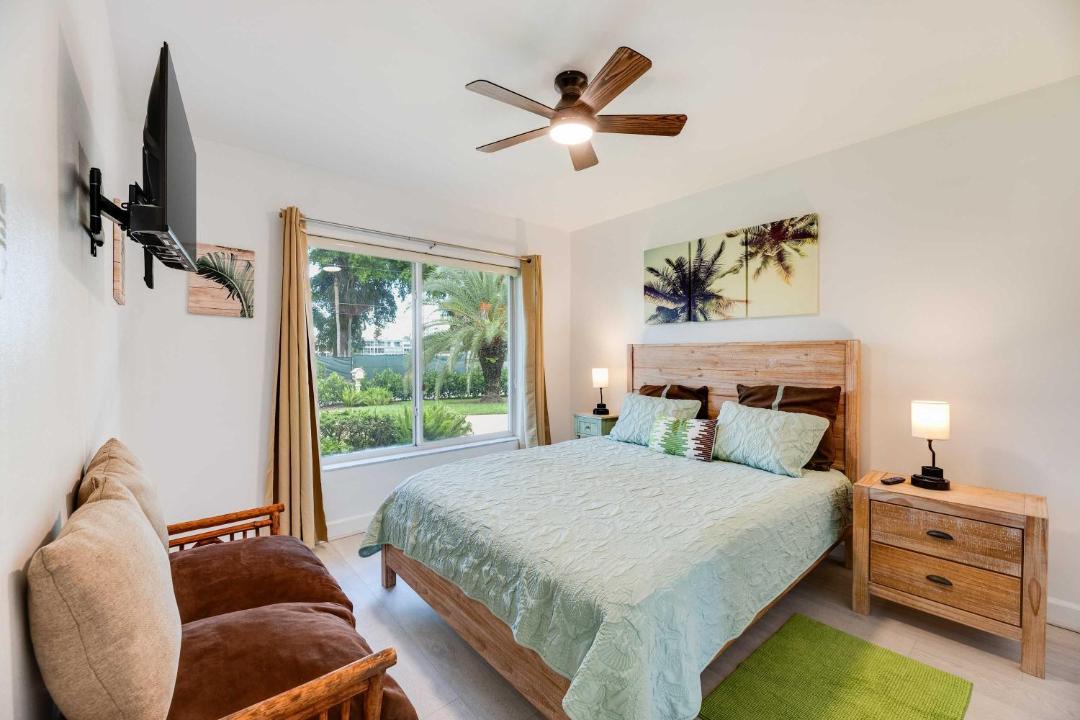 Photo of Bedroom in Cypress Point