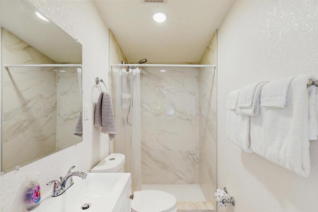 Photo of Bathroom in South Middle River