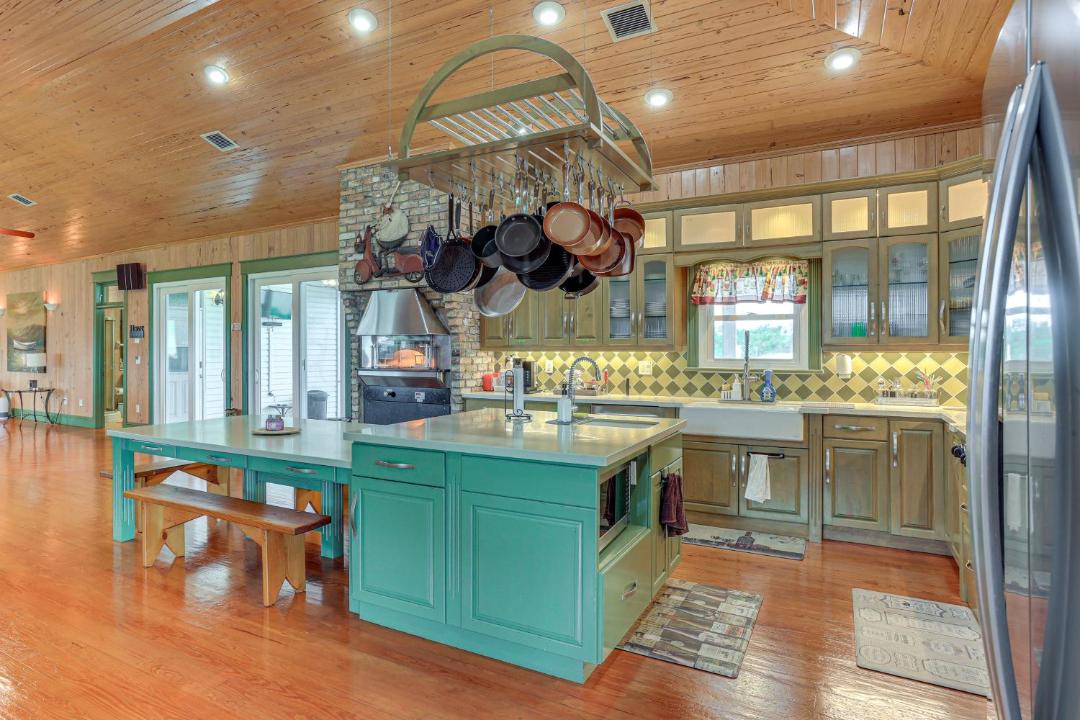 Photo of Kitchen in Okeechobee