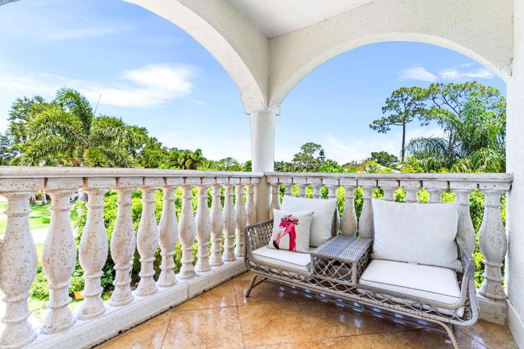 Photo of Patio Balcony in River Park
