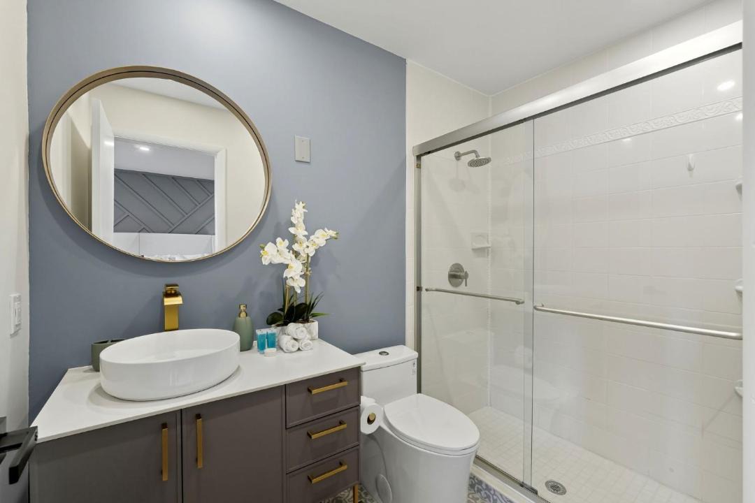 Photo of Bathroom in Cypress Gardens