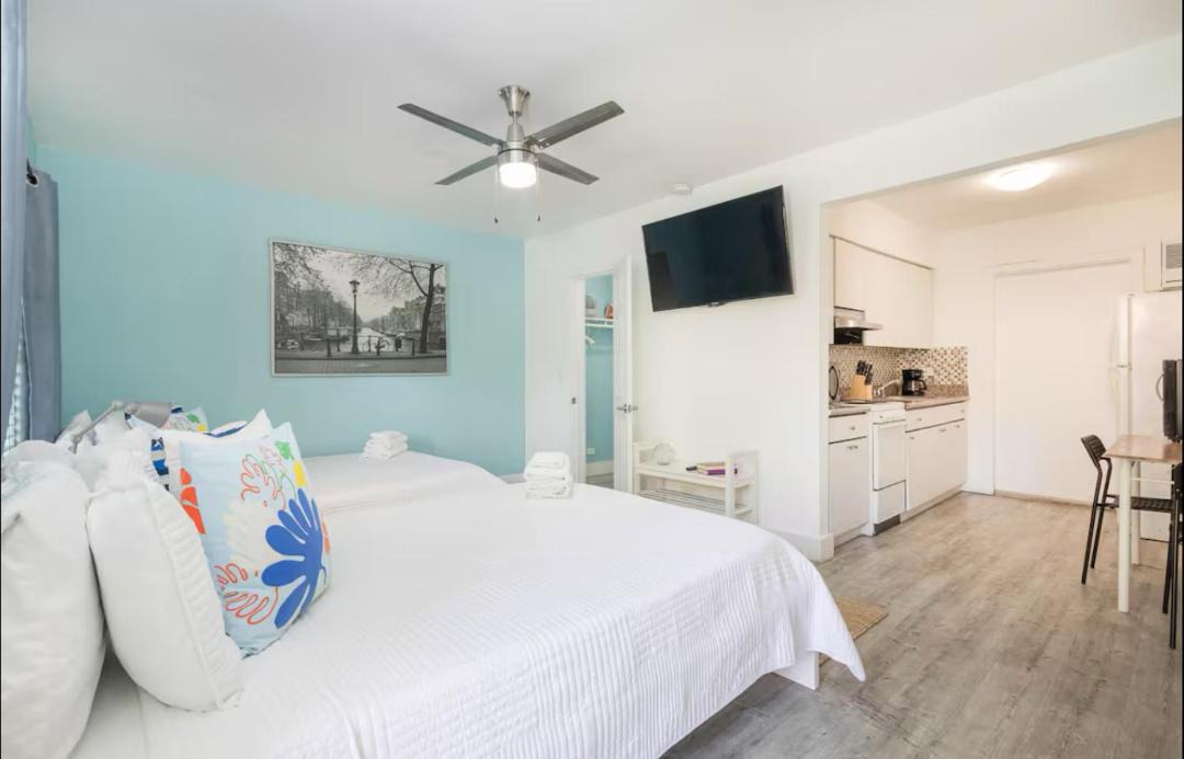 Photo of Bedroom in Edgewater