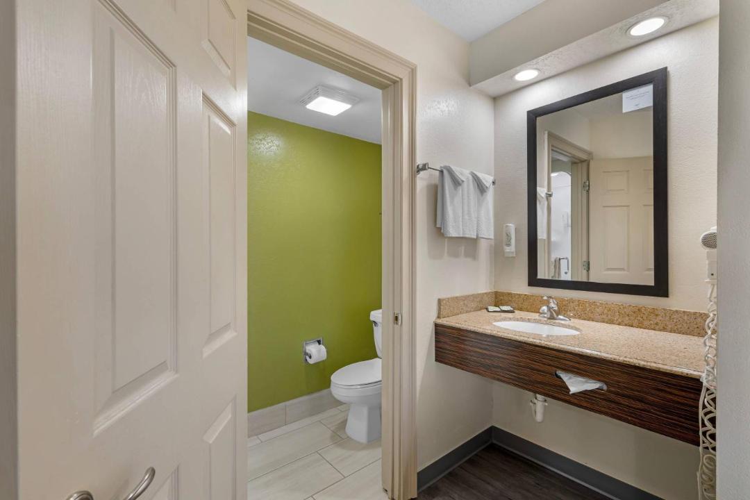 Photo of Bathroom in Temple Terrace