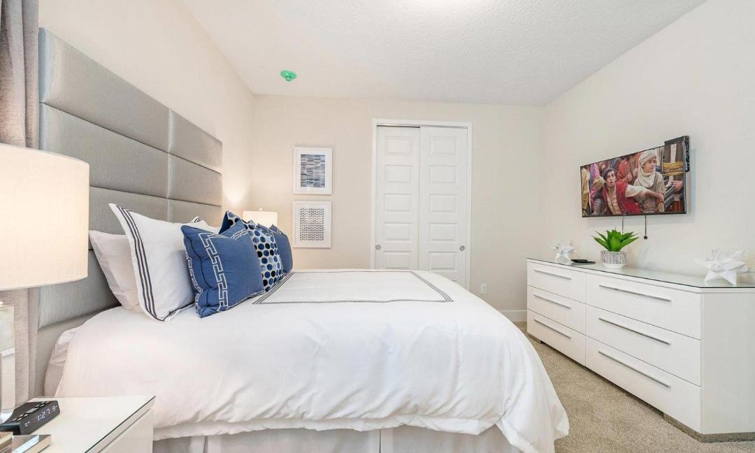 Photo of Bedroom in Bay Lake