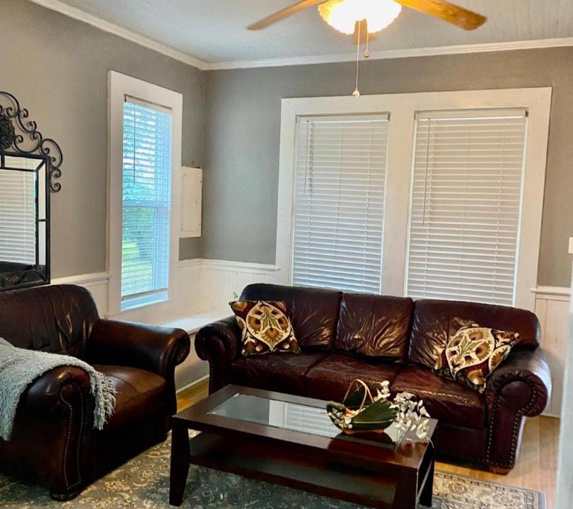Photo of Livingroom in Tallahassee