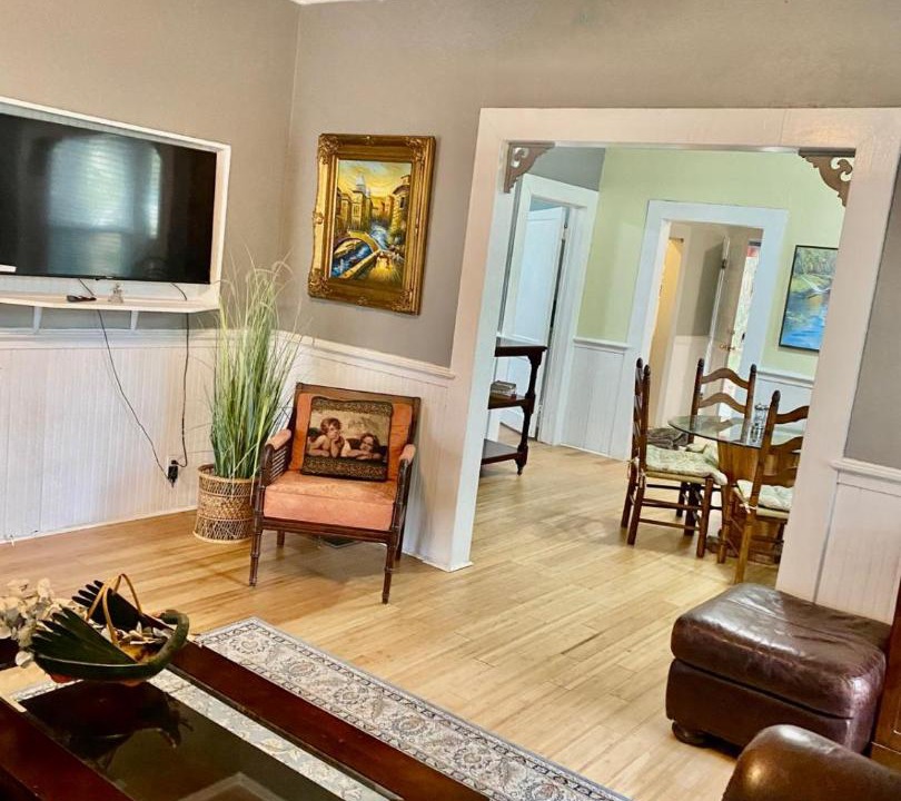 Photo of Livingroom in Tallahassee