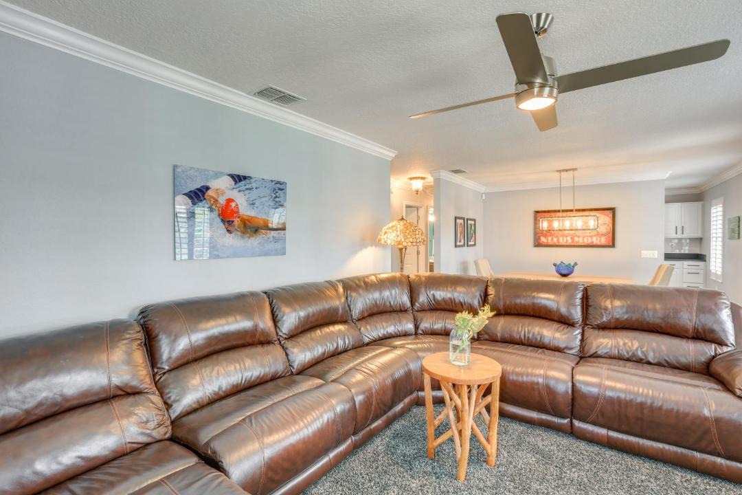 Photo of Livingroom in Fanning Springs