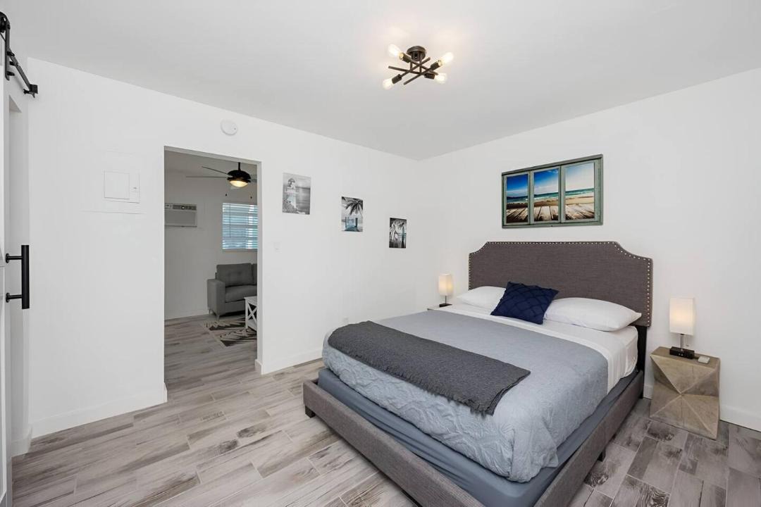 Photo of Bedroom in South Lake