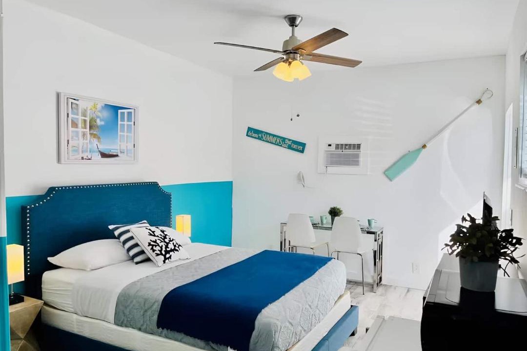 Photo of Bedroom in South Lake