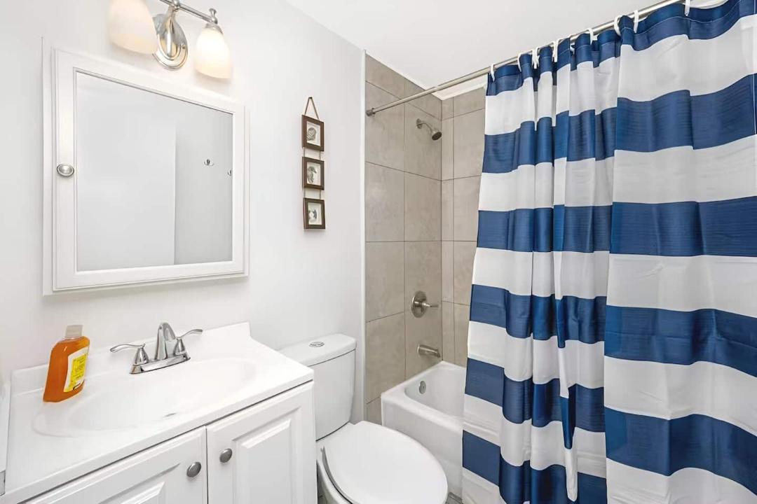 Photo of Bathroom in South Lake