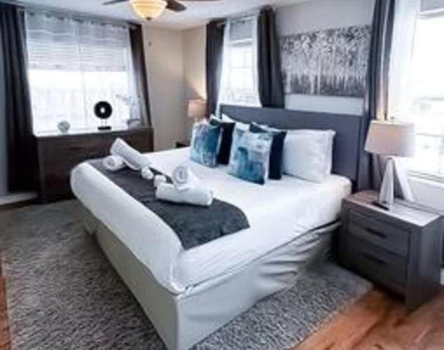 Photo of Bedroom in South Lake