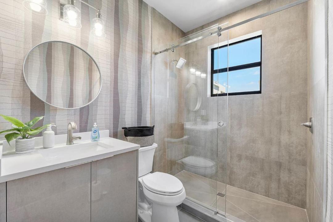 Photo of Bathroom in Monroe County