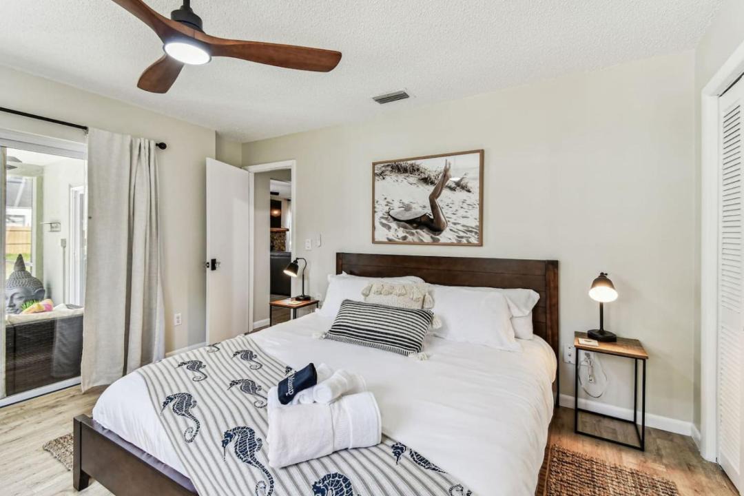 Photo of Bedroom in Mount Plymouth