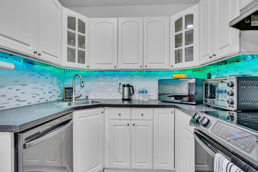 Photo of Kitchen in Kendale Lakes