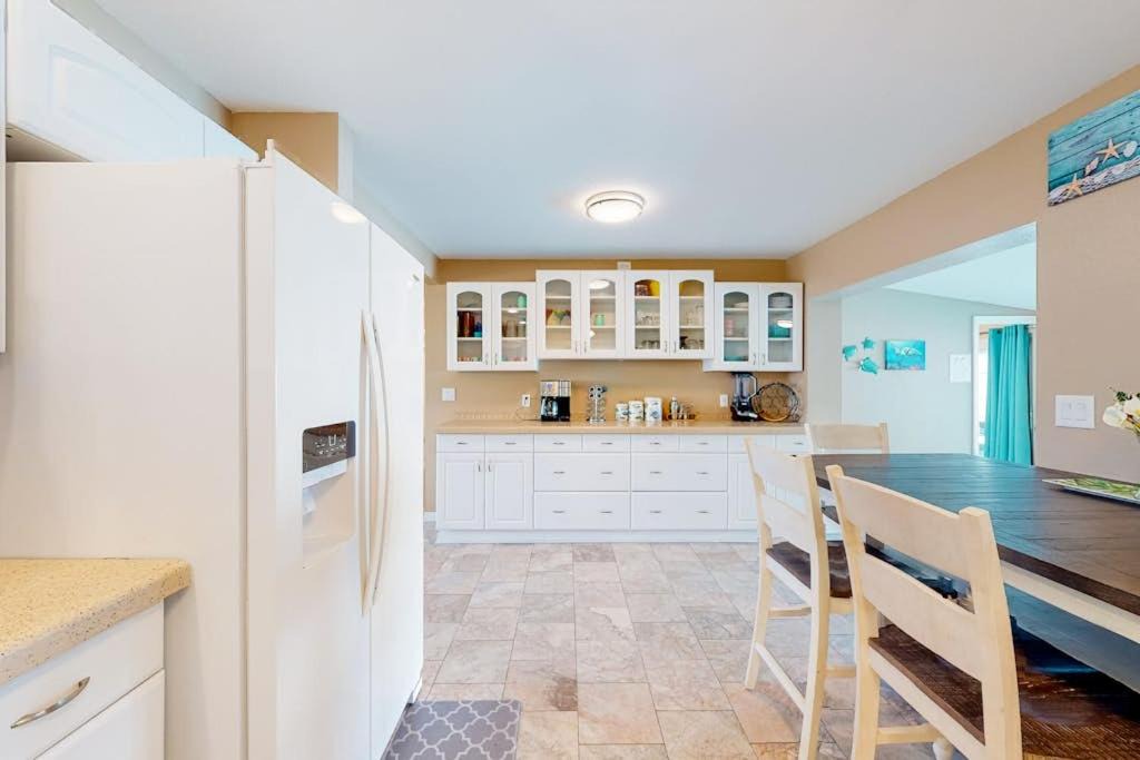 Photo of Kitchen in Bayshore Gardens