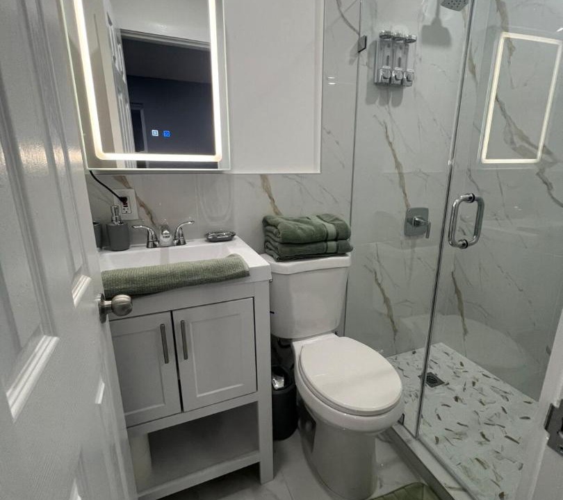 Photo of Bathroom in Allapattah