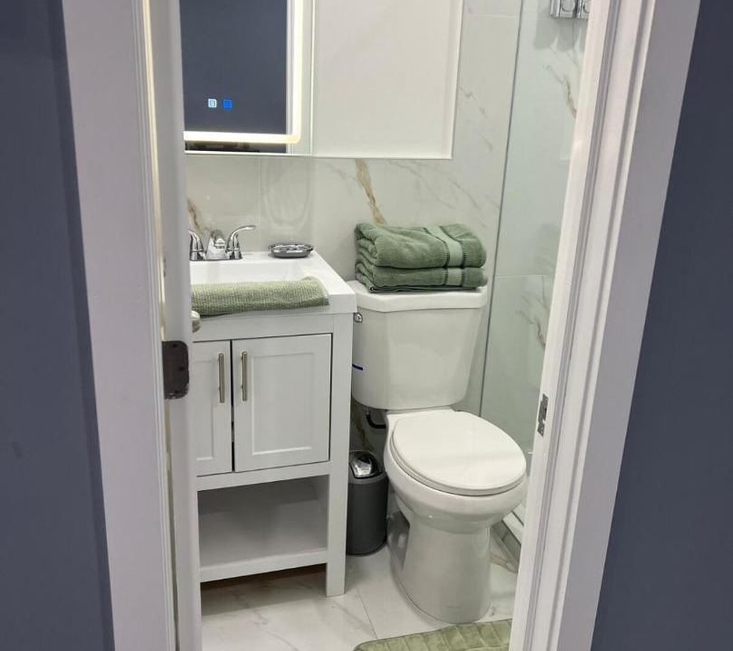 Photo of Bathroom in Allapattah