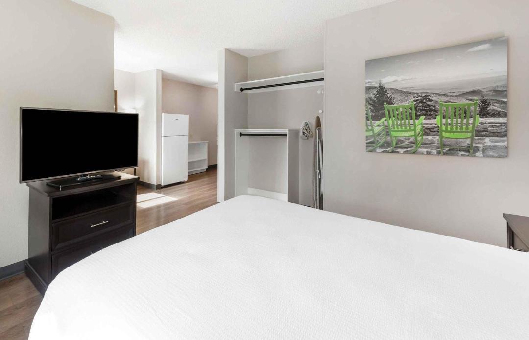Photo of Bedroom in Miami Springs