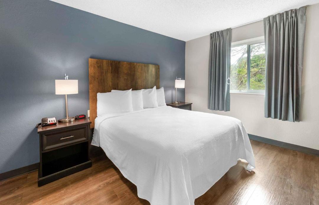 Photo of Bedroom in Miami Springs