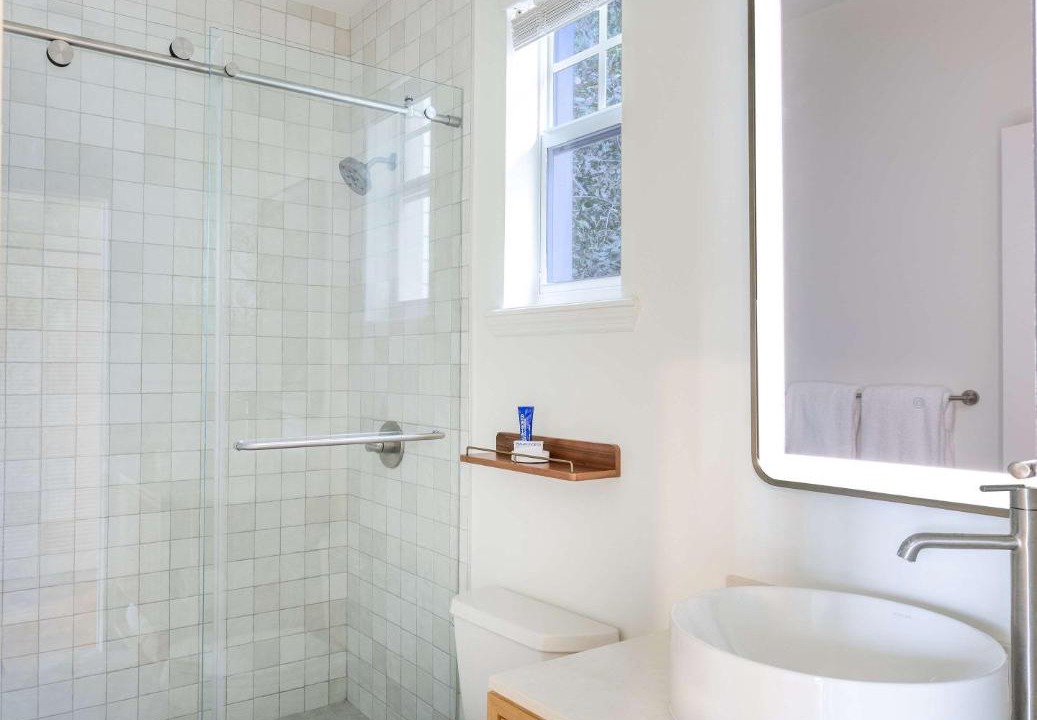 Photo of Bathroom in Islamorada