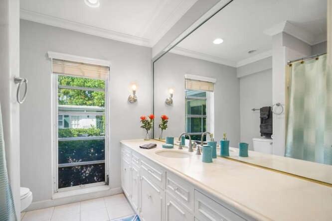 Photo of Bathroom in Harbor Beach