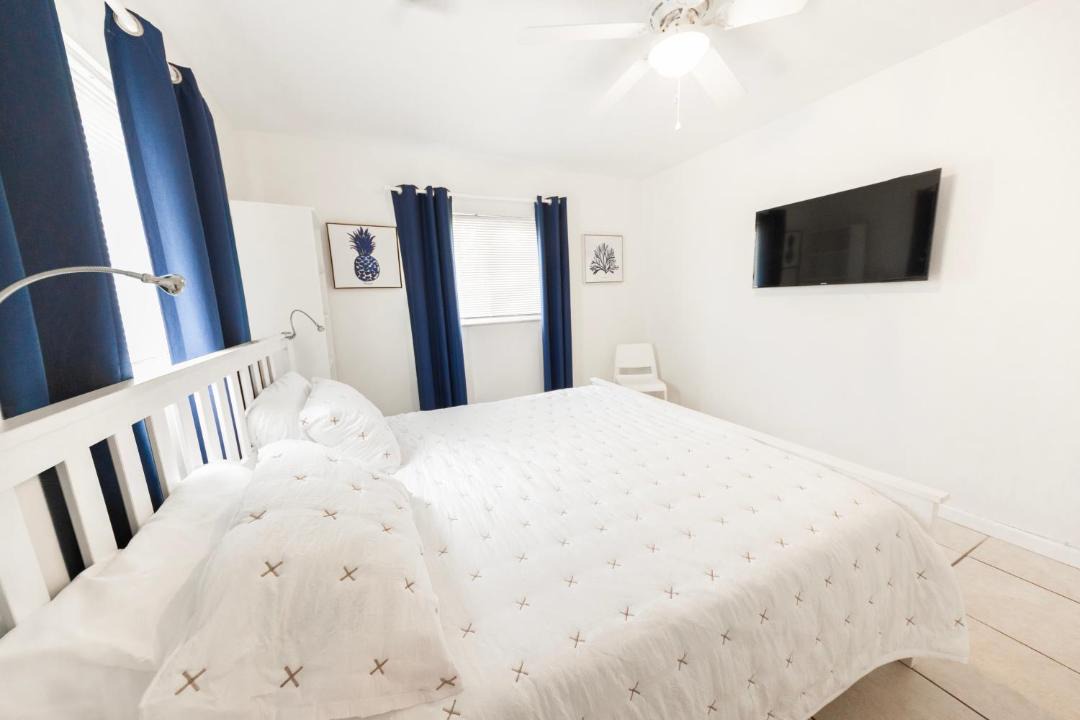 Photo of Bedroom in Tarpon River