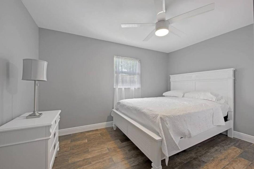 Photo of Bedroom in Davie