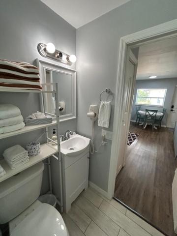Photo of Bathroom in Matlacha Isles-Matlacha Shores