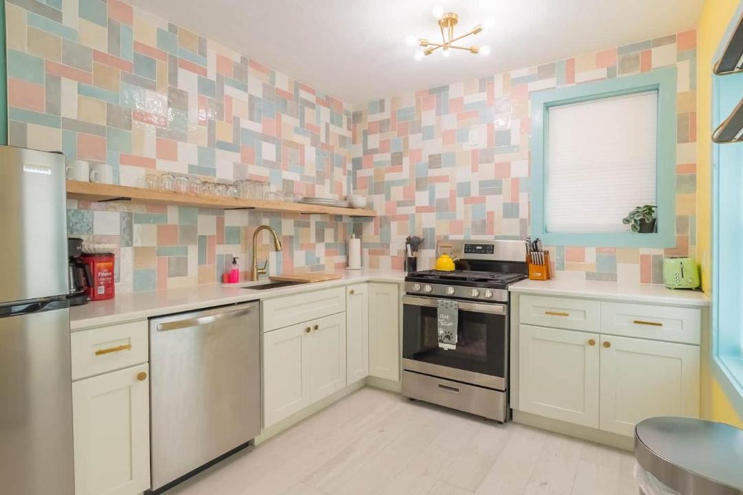 Photo of Kitchen in Smith's Memento