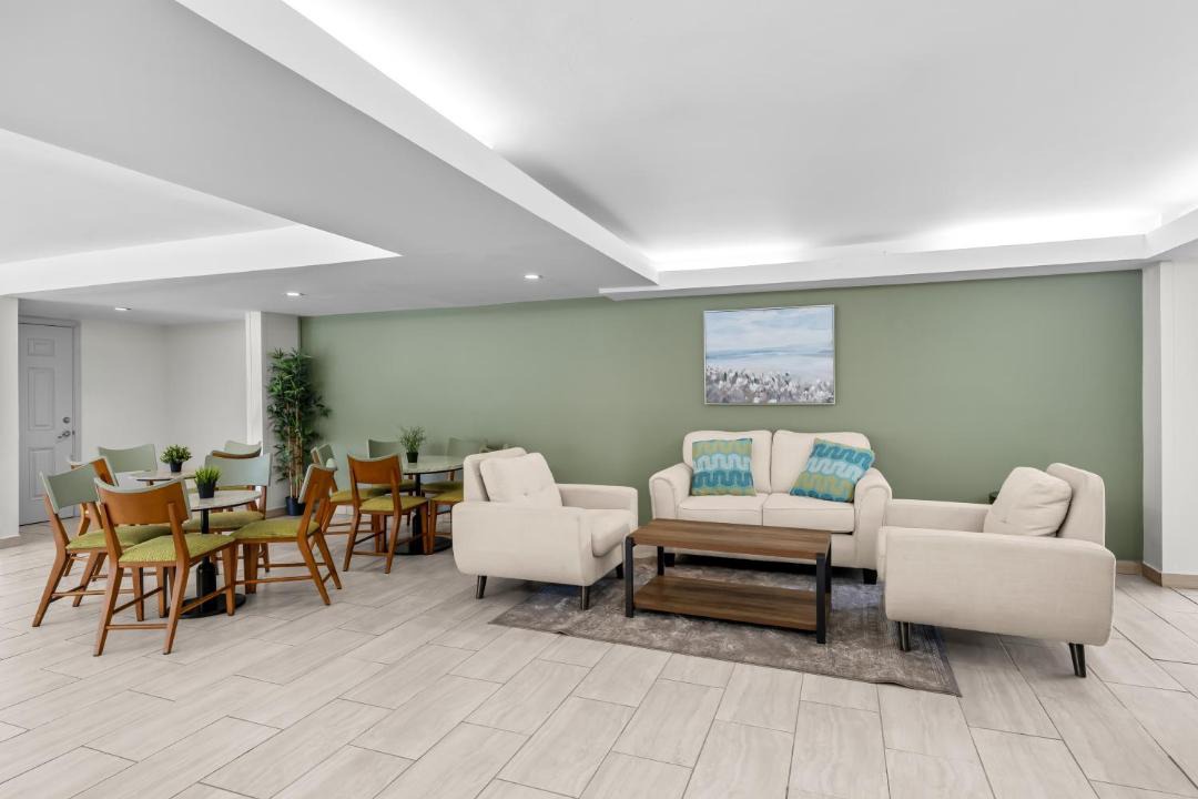 Photo of Livingroom in Florida Central Atlantic Coast