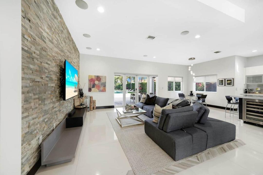Photo of Livingroom in Tamiami